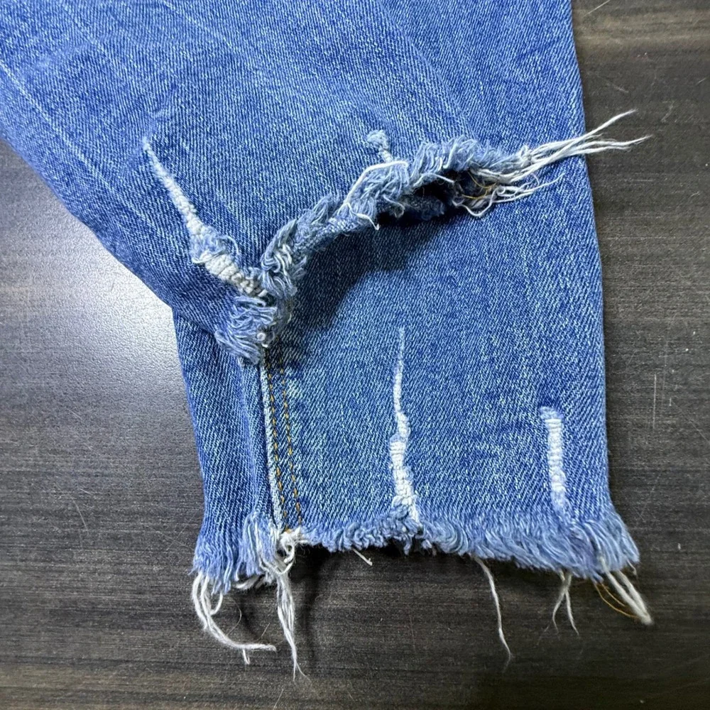Zara The Skinny Island Blue‎ Jeans Size 6 Distressed Frayed Hem Denim